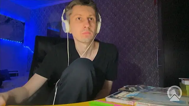 Aki-Laky online show from January 14, 6:13 pm