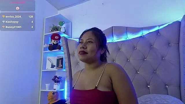 Snapshot of Sweet_Orianaa chatting on June 2, 2:24 am Sweet Orianaa online show from June 2, 2:24 am