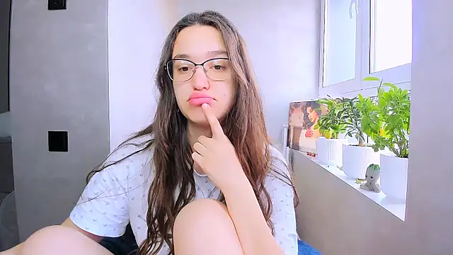 fancy bunny online show from April 25, 5:54 am