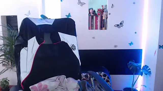 Lia-mitch online show from December 2, 6:47 pm