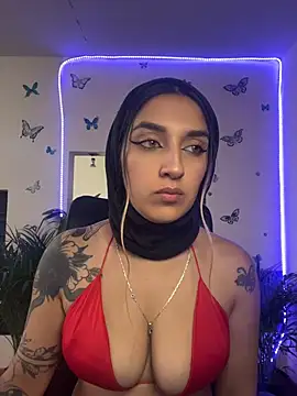 Snapshot of Lia-mitch chatting on June 30, 7:04 pm Lia-mitch online show from June 30, 7:04 pm