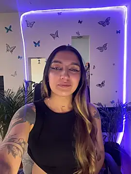 Snapshot of Lia-mitch chatting on July 15, 6:46 pm Lia-mitch online show from July 15, 6:46 pm