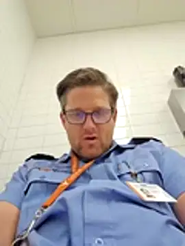 Snapshot of mneuert@xh chatting on February 18, 4:25 pm mneuertxh online show from February 18, 4:25 pm