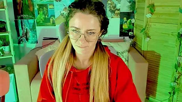 Snapshot of LadyIzabel chatting on January 30, 11:55 am LadyIzabel online show from January 30, 11:55 am