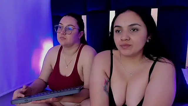 rebecaandpamela online show from January 10, 2:14 am
