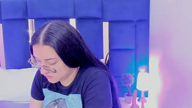 rebecaandpamela online show from January 31, 2:07 pm