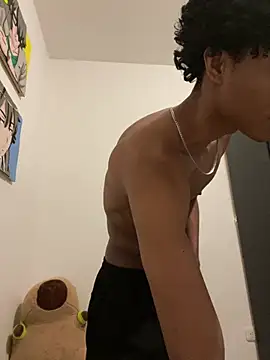 Snapshot of Masterikee chatting on February 7, 6:13 pm Masterikee online show from February 7, 6:13 pm