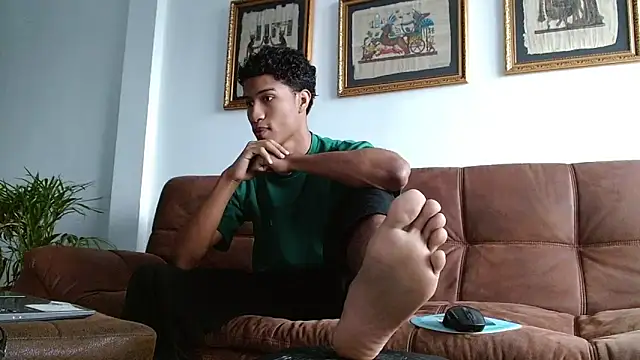 Snapshot of Masterikee chatting on October 28, 12:09 pm Masterikee online show from October 28, 12:09 pm