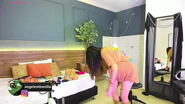 megan morgan01 online show from February 13, 12:01 pm