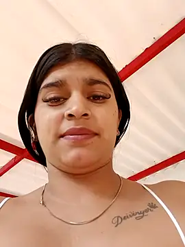 naughty-girl01 online show from December 27, 2:33 pm