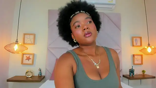 Snapshot of Nickybankss_ chatting on October 11, 5:50 am Nickybankss online show from October 11, 5:50 am