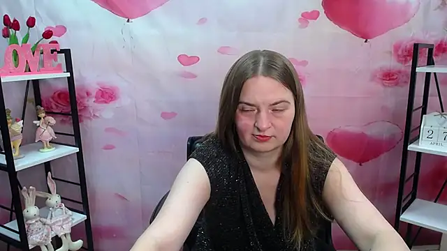 Snapshot of FreyaDak chatting on April 27, 5:11 pm FreyaDak online show from April 27, 5:11 pm