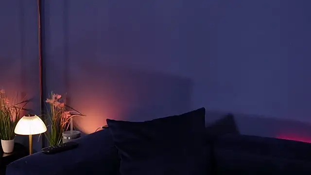 Snapshot of Olivia_Collins1 chatting on February 13, 8:05 pm Olivia Collins1 online show from February 13, 8:05 pm