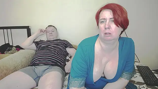 Daddy Basllio and wife online show from December 15, 7:10 pm