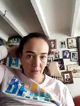 Snapshot of skayhot_ chatting on January 16, 1:58 pm skayhot online show from January 16, 1:58 pm