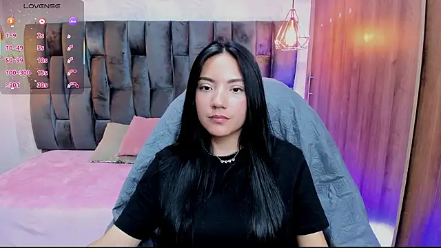 Snapshot of miichael_black chatting on February 4, 11:09 pm miichael black online show from February 4, 11:09 pm