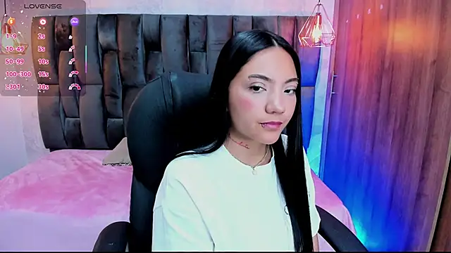 Snapshot of miichael_black chatting on February 6, 10:35 pm miichael black online show from February 6, 10:35 pm