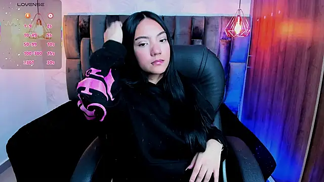 Snapshot of miichael_black chatting on February 18, 9:55 pm miichael black online show from February 18, 9:55 pm