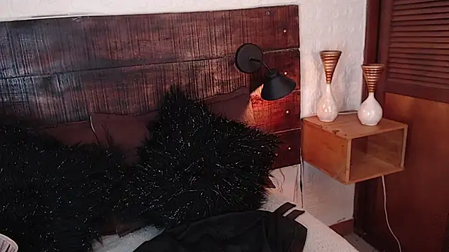 Snapshot of Celeste_sanz chatting on February 12, 5:48 pm Celeste sanz online show from February 12, 5:48 pm