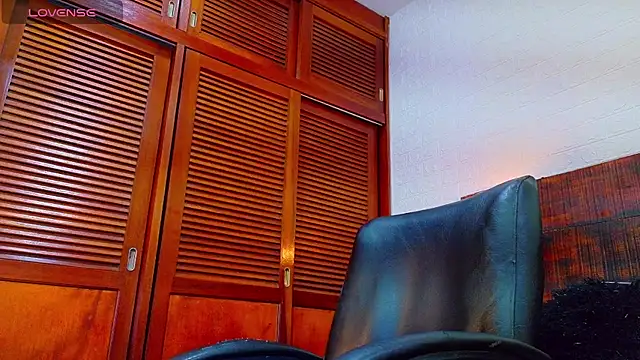 Snapshot of Celeste_sanz chatting on September 9, 5:34 pm Celeste sanz online show from September 9, 5:34 pm