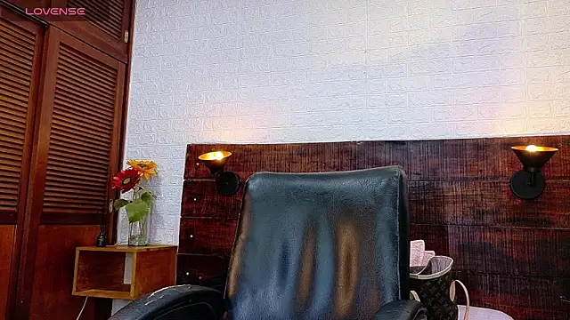 Snapshot of Celeste_sanz chatting on October 8, 11:08 am Celeste sanz online show from October 8, 11:08 am