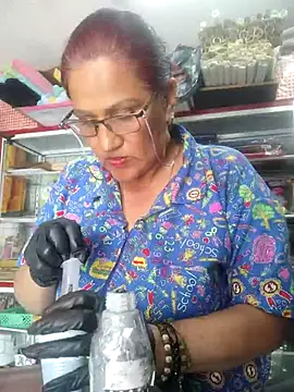 Snapshot of Edged_Hot69 chatting on October 21, 2:40 pm Edged Hot69 online show from October 21, 2:40 pm