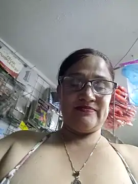 Snapshot of Edged_Hot69 chatting on October 28, 11:51 pm Edged Hot69 online show from October 28, 11:51 pm