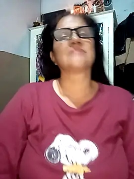 Edged Hot69 online show from March 17, 2:05 am