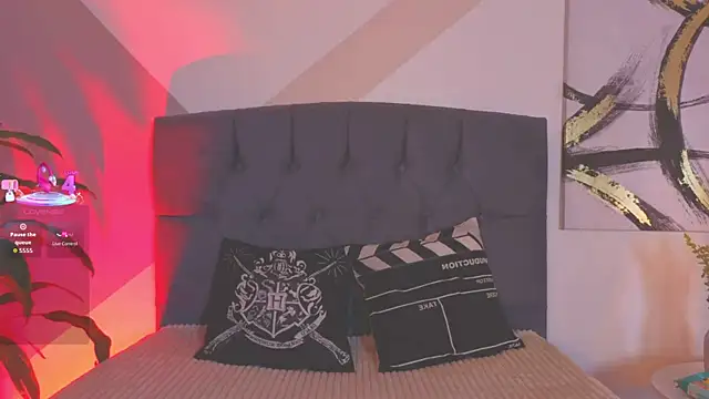 miaablack online show from November 29, 7:39 pm