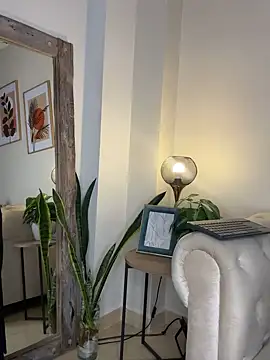 DahianaWalcott online show from October 10, 5:23 pm