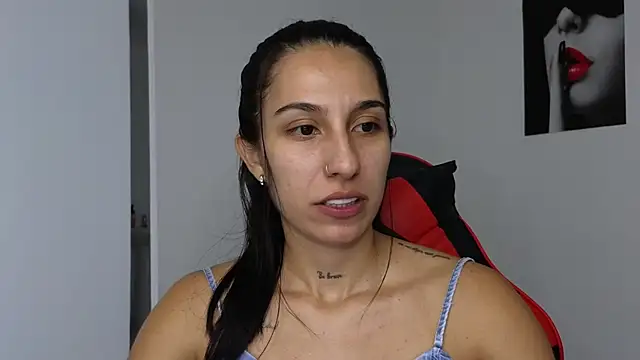 tammyandrade  online show from February 26, 10:20 pm