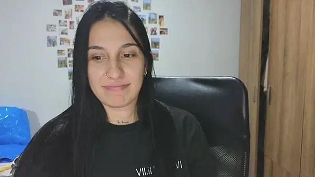 tammyandrade  online show from July 17, 4:08 am