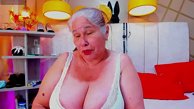 girl amada online show from January 24, 4:39 pm