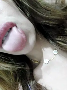 Snapshot of 7alawa-44 chatting on October 17, 6:54 pm 7alawa-44 online show from October 17, 6:54 pm