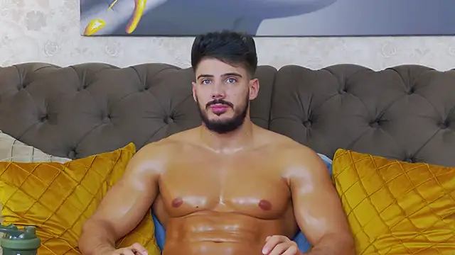 Snapshot of DustinKeent chatting on December 3, 12:02 am DustinKeent online show from December 3, 12:02 am