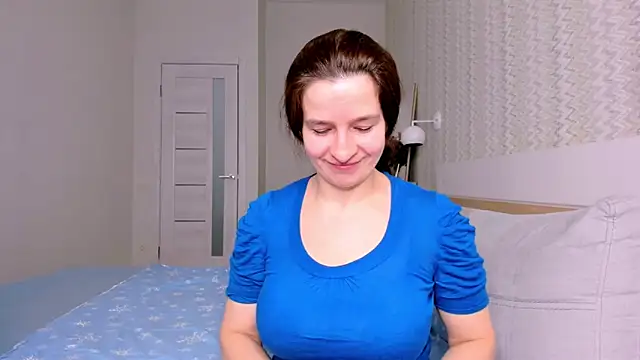 Snapshot of Clear_Angel chatting on February 17, 2:35 pm Clear Angel online show from February 17, 2:35 pm