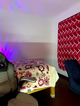 emiily15   online show from October 18, 10:54 pm