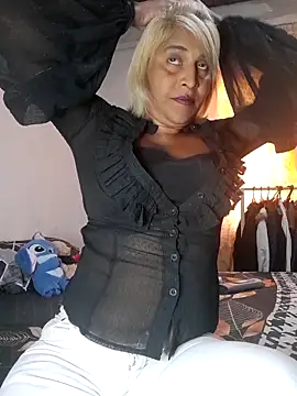 Goodgirlsue 77 online show from May 10, 12:32 pm