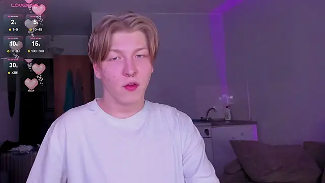 Snapshot of TheMikeSever chatting on December 22, 1:19 pm TheMikeSever online show from December 22, 1:19 pm