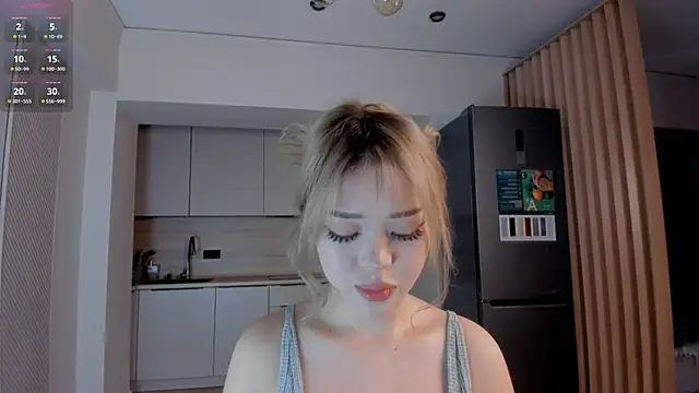 nacumi mi online show from December 18, 4:07 am