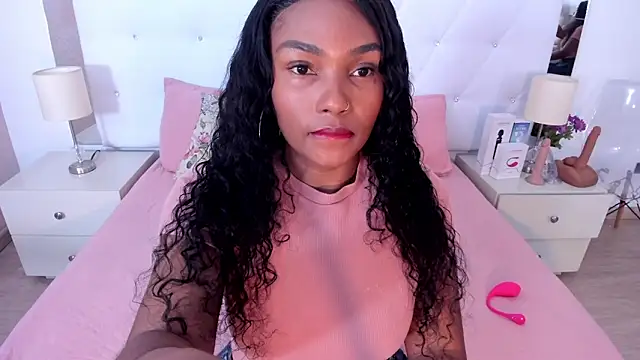 Snapshot of Isla_Scott chatting on October 8, 11:19 am Isla Scott online show from October 8, 11:19 am