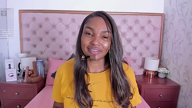 Snapshot of Isla_Scott chatting on November 9, 11:19 am Isla Scott online show from November 9, 11:19 am