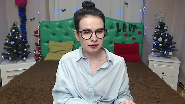 JasmineKouch online show from January 12, 6:46 pm