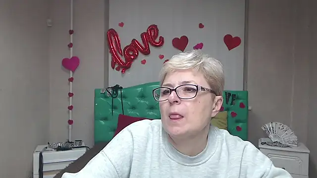 EmiliaGree online show from January 16, 6:01 pm