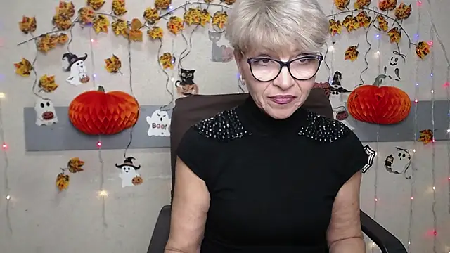 EllaBonito online show from October 22, 5:30 am