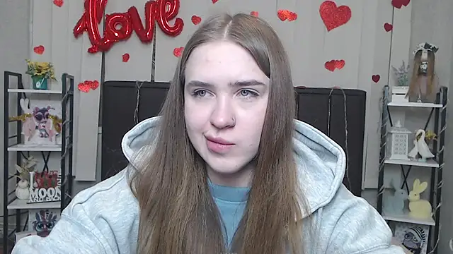 LauraHlot online show from February 6, 9:29 pm