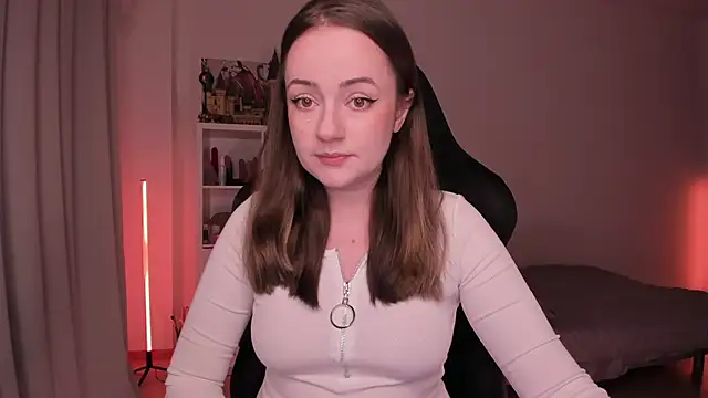 WalkingGirl online show from January 28, 6:17 pm