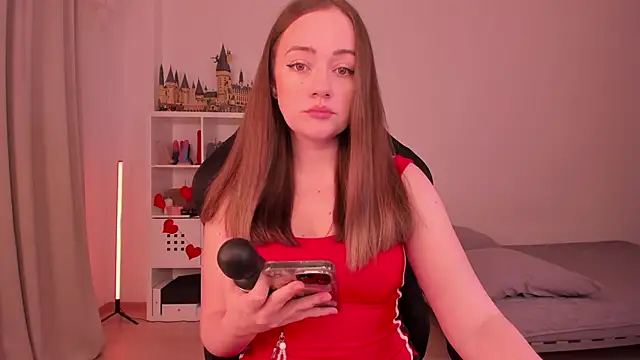 WalkingGirl online show from February 14, 5:36 pm