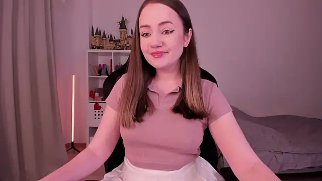 WalkingGirl online show from February 16, 6:21 pm