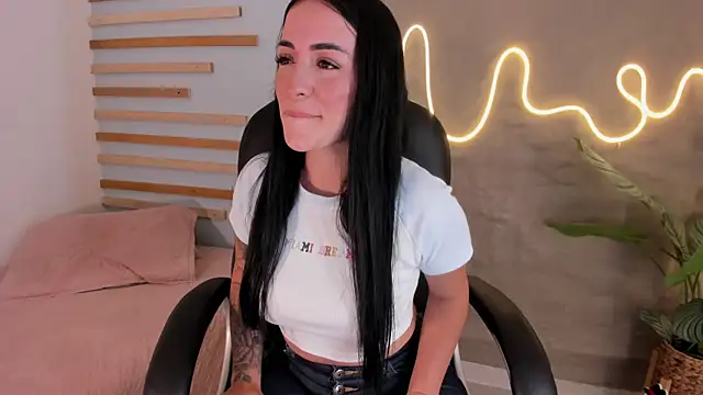 Sofia  rivera online show from December 19, 8:13 pm